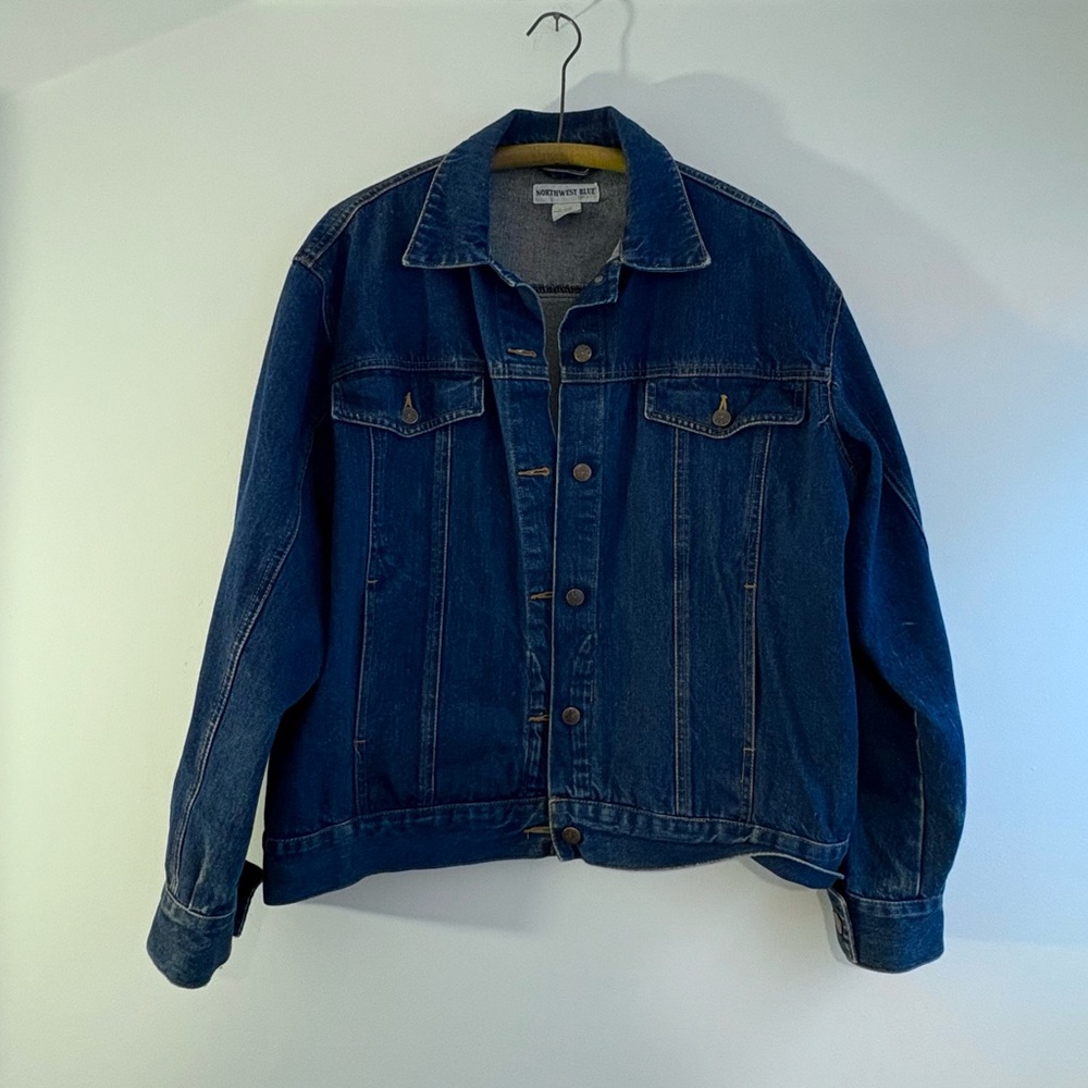 Classic oversized 80s/early 90s dark wash denim jean jacket